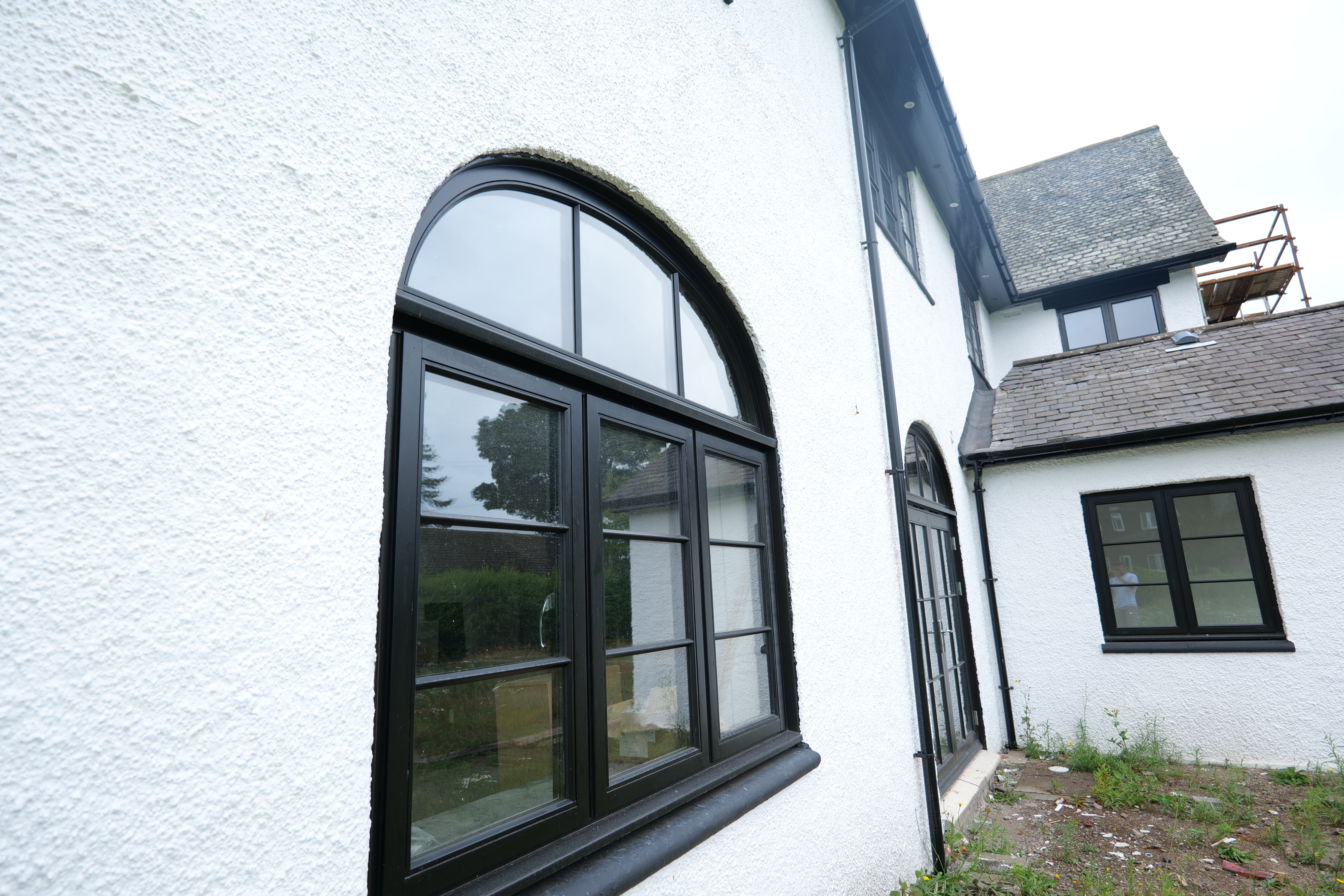 EC2 windows and doors installation, completed project